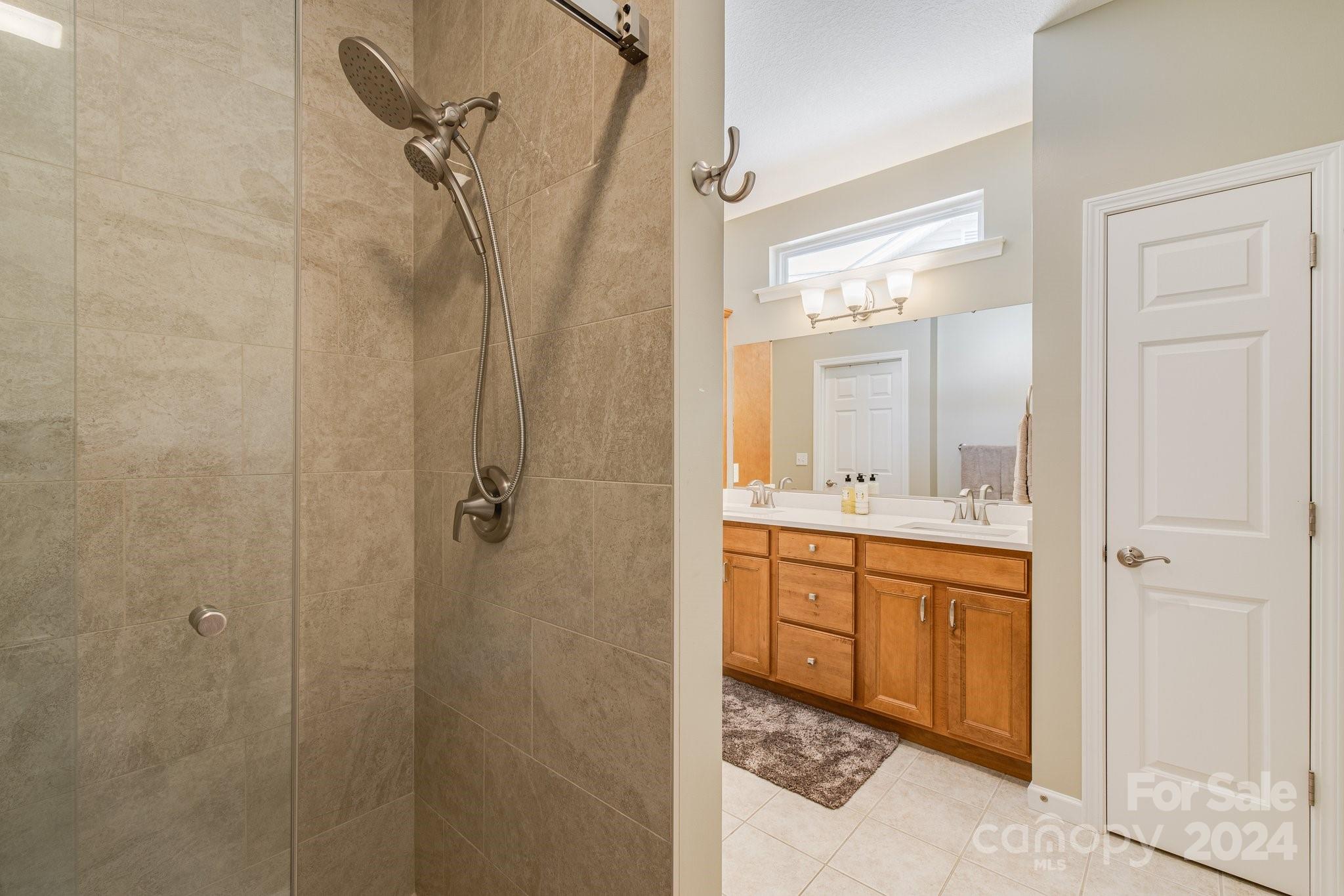 Mayfair Glen - Residential