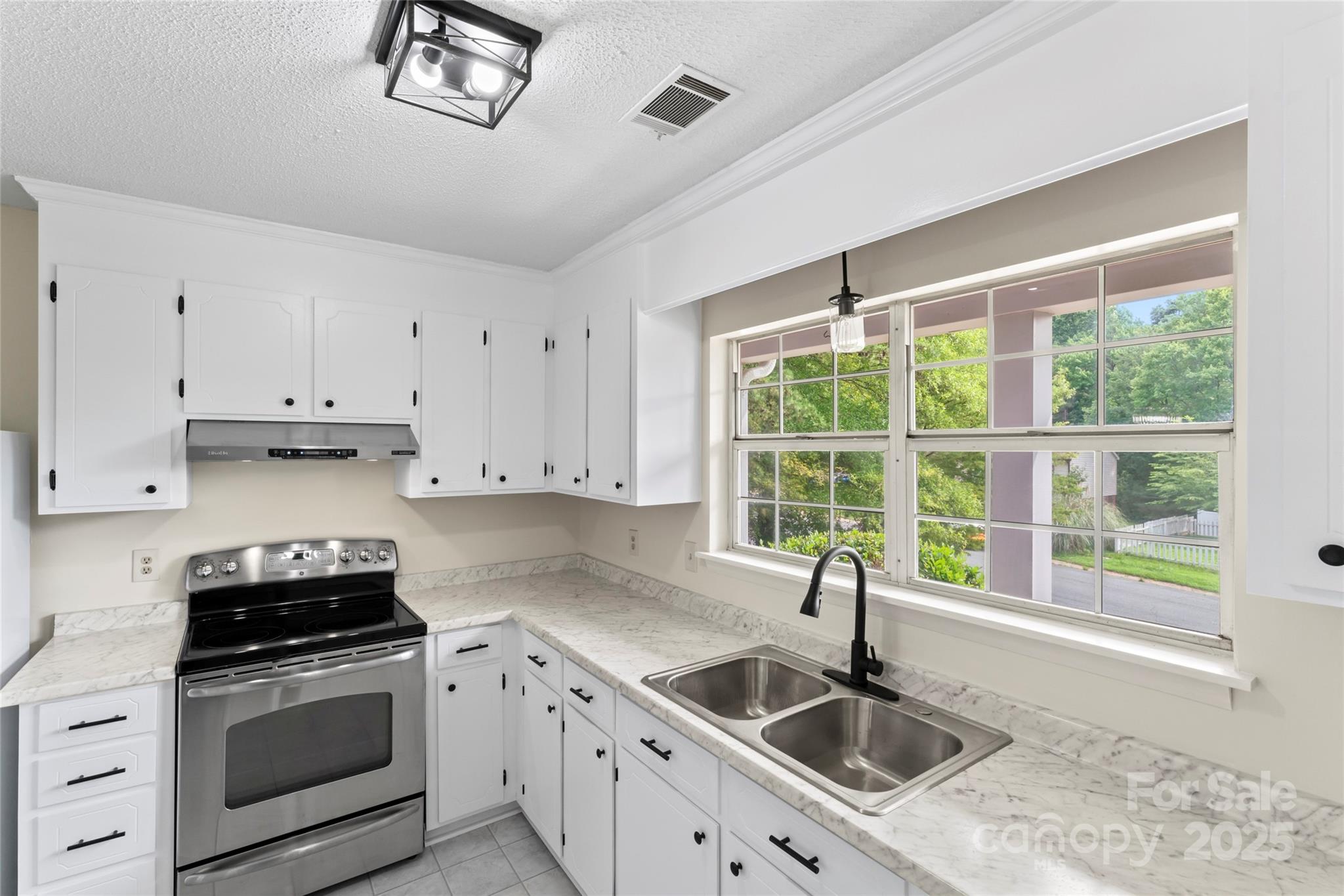 10016 Heathergate Lane