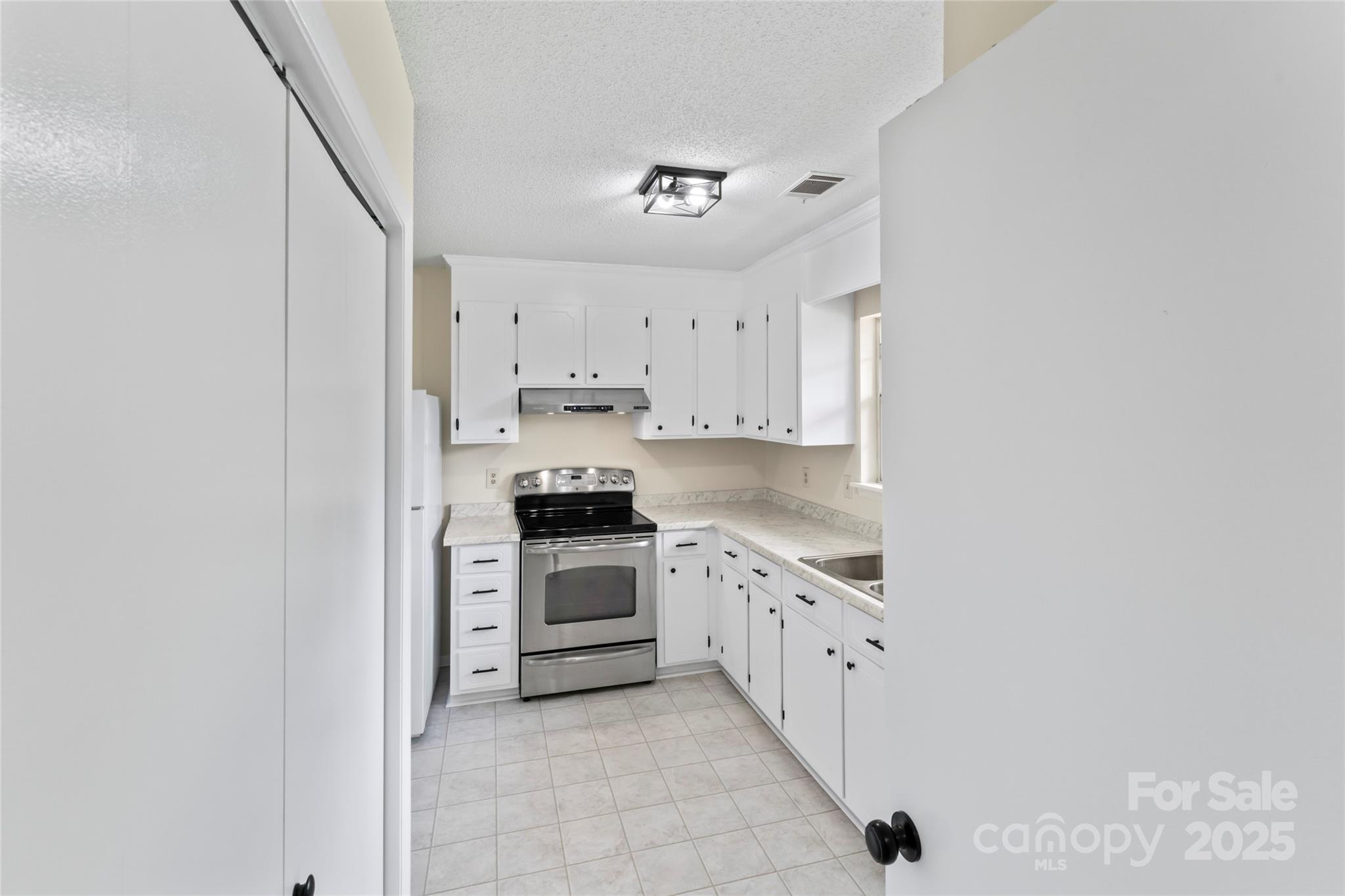 10016 Heathergate Lane