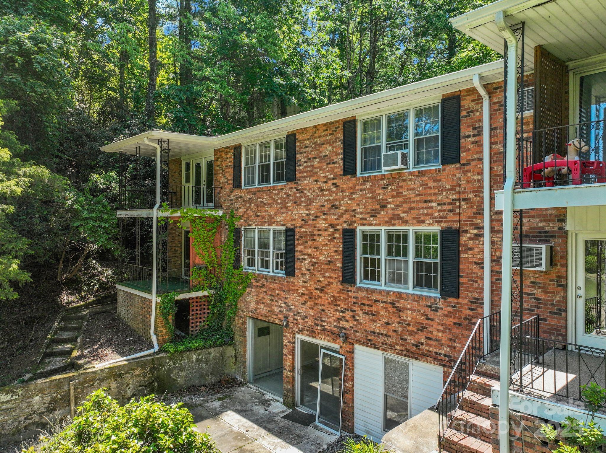 129 Westwood Drive