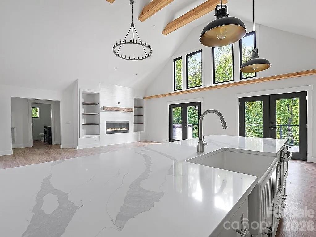 384 Cascada Vista Drive