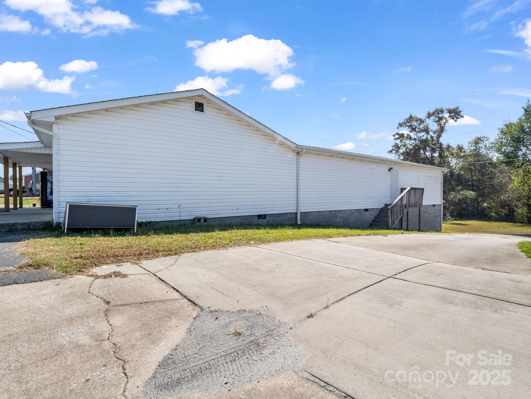 314 US 221A Highway Highway