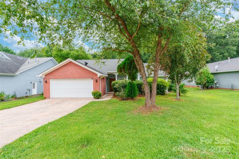 12145 Landing Green Drive Charlotte NC 28277