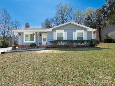 8432 Strider Drive Charlotte NC 28212