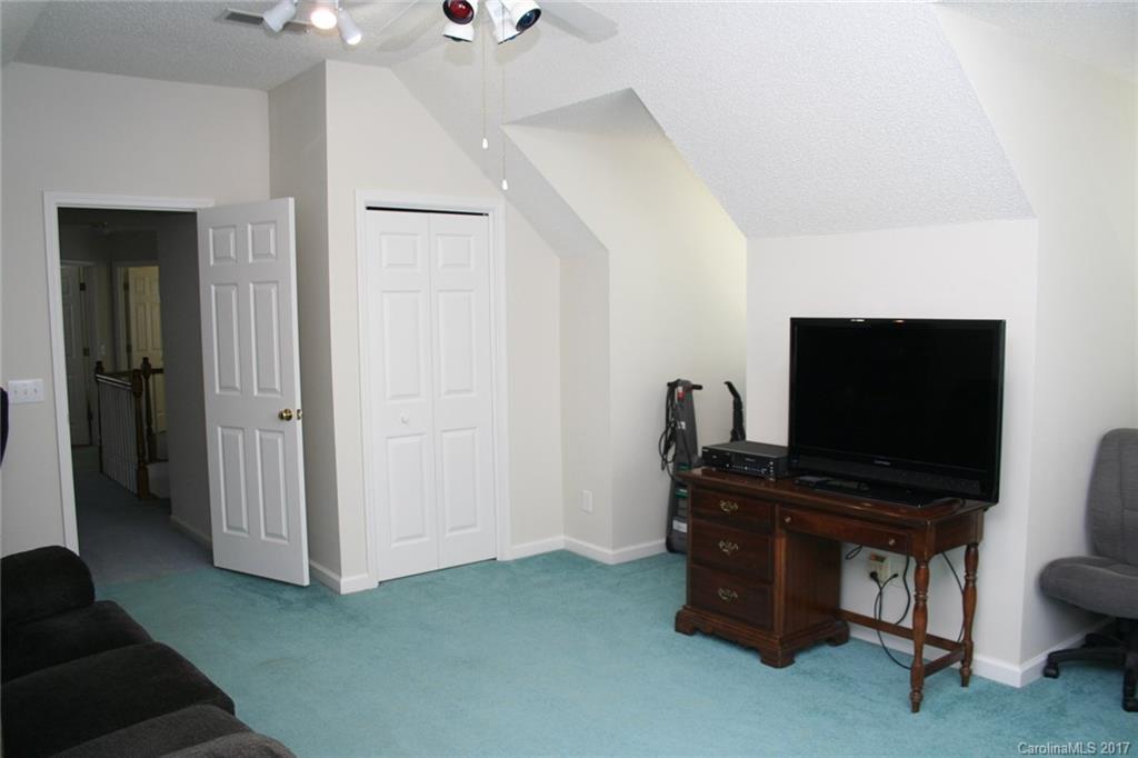 Sheffield Manor - Residential