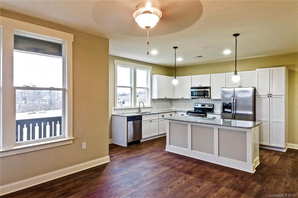 Riverwalk - Residential Lease