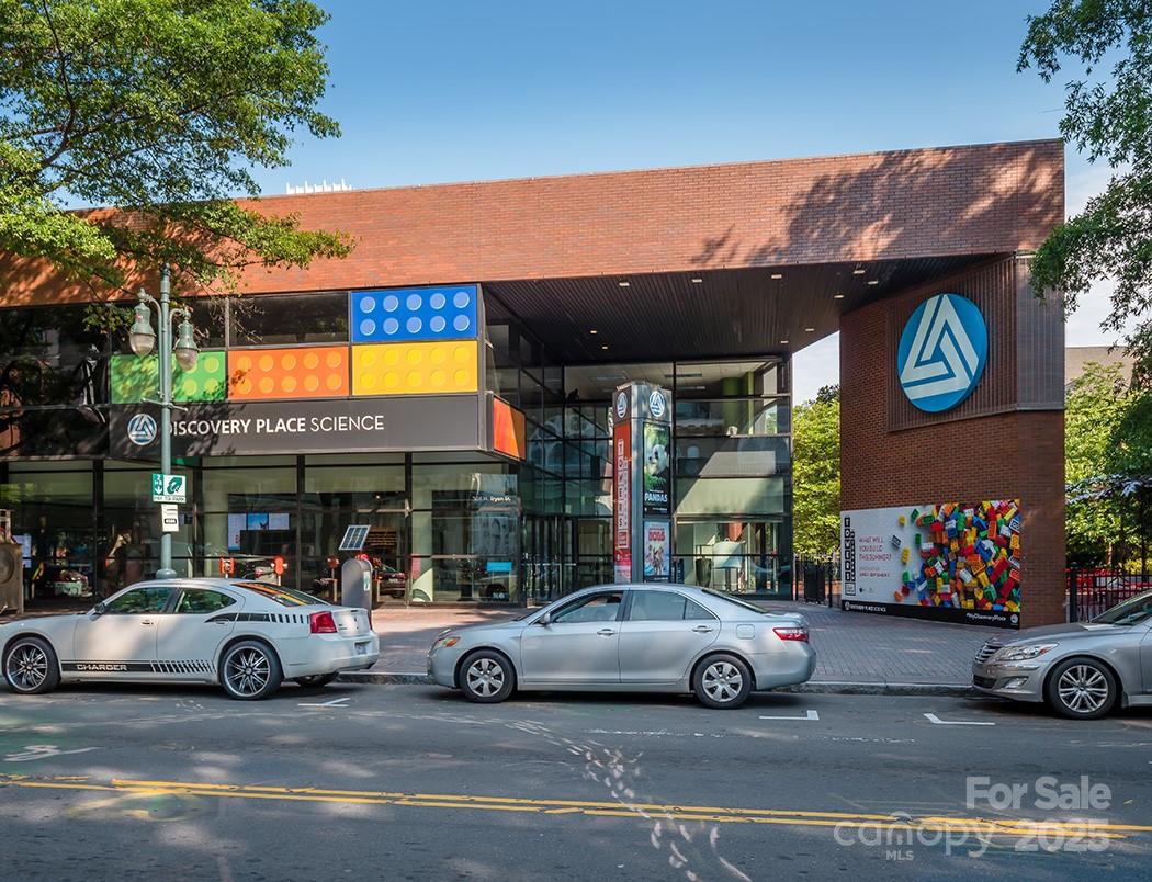 Court 6 - Residential