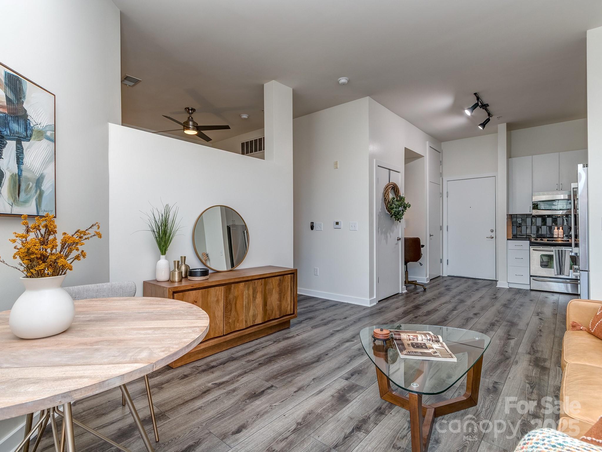 Court 6 - Residential