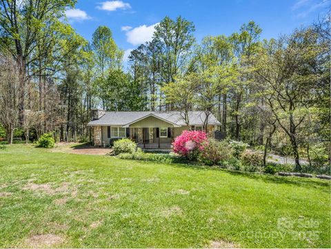 145 Quail Ridge Road Mills River NC 28759