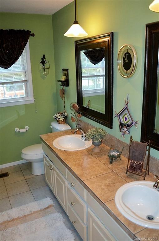 Pinecrest - Residential