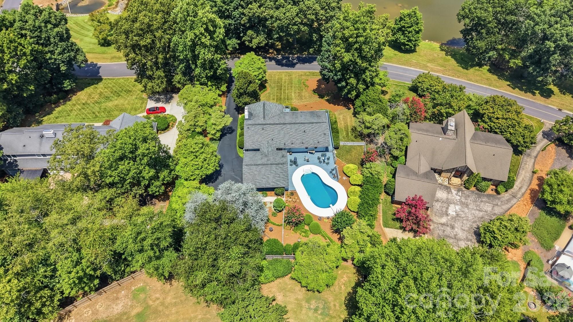 1507 Heatherloch Drive