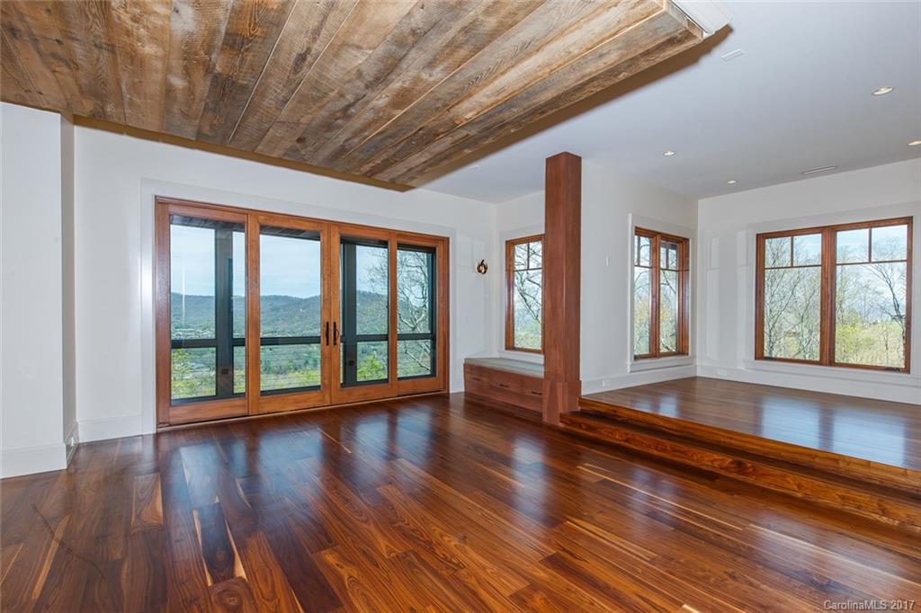 The Cliffs at Walnut Cove - Residential