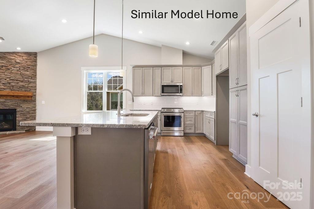 93 Creekside View Drive