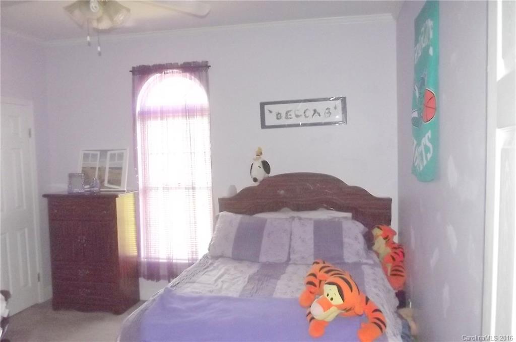 Caroline Acres - Residential