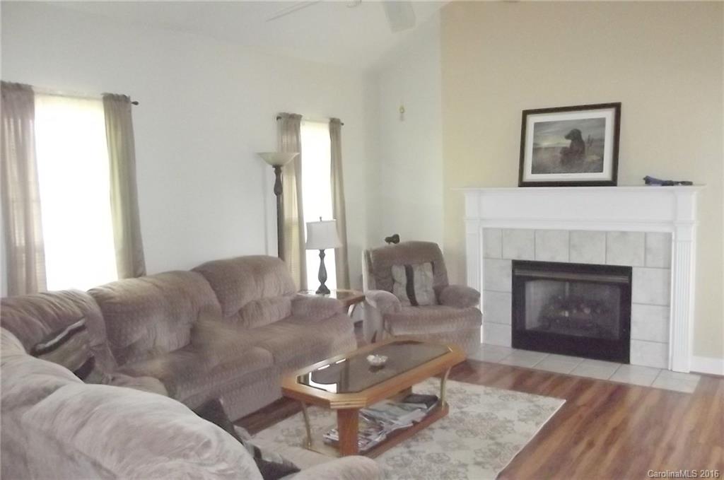 Caroline Acres - Residential