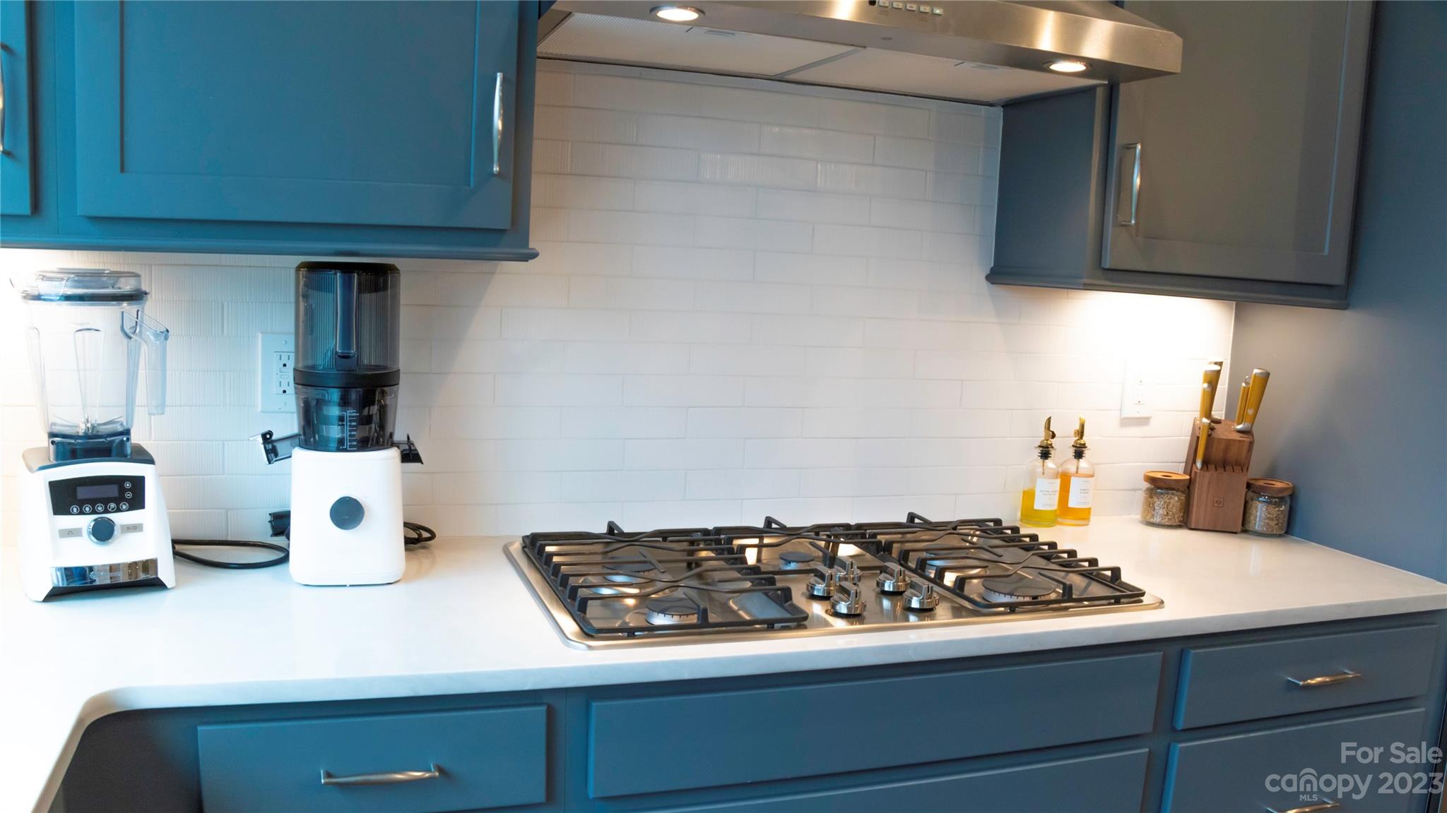 Six Twenty - Residential