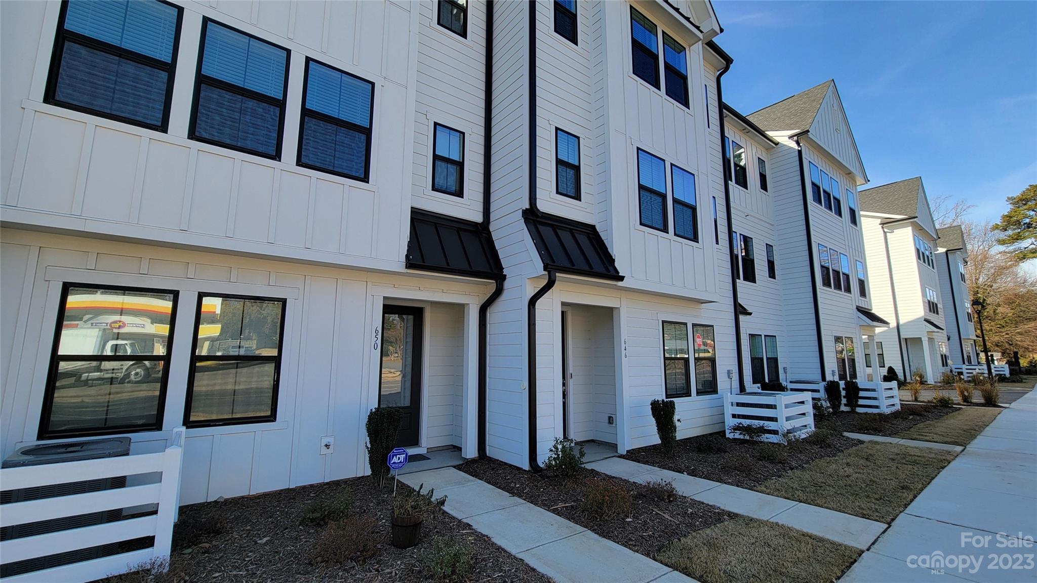 Six Twenty - Residential