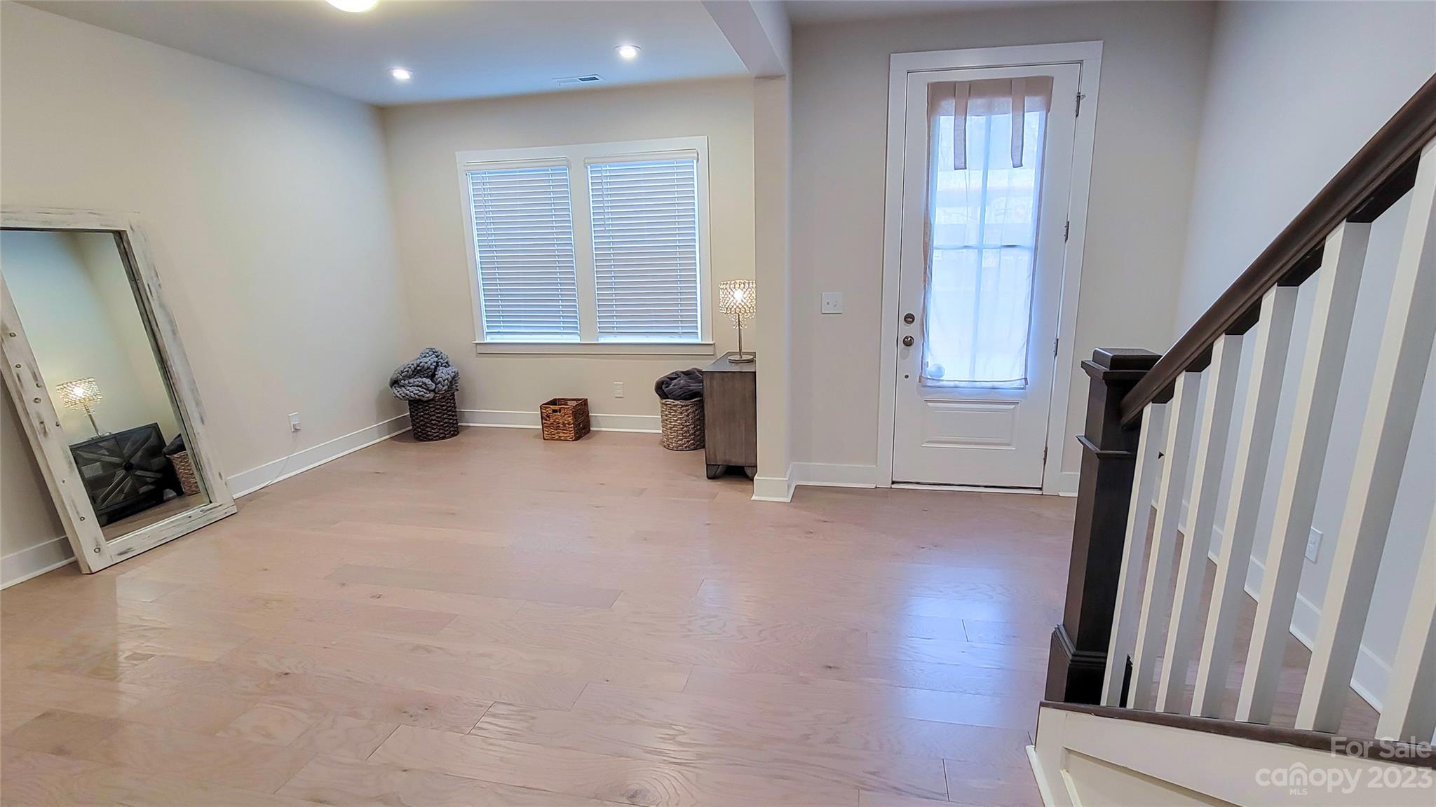 Six Twenty - Residential