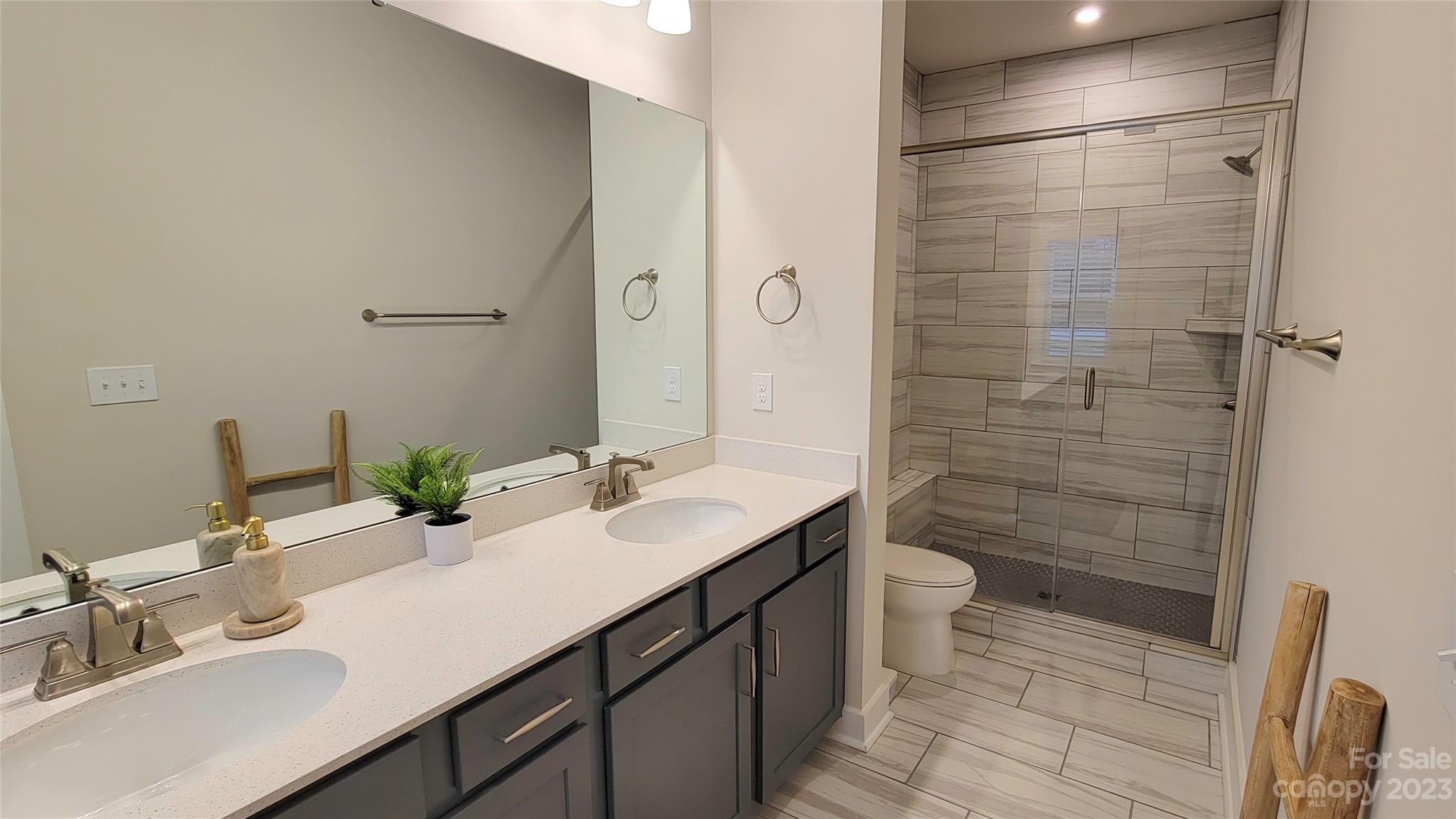 Six Twenty - Residential