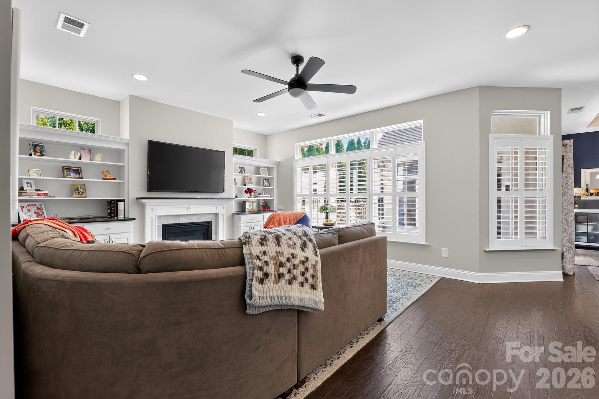 903 Morningstar Lane