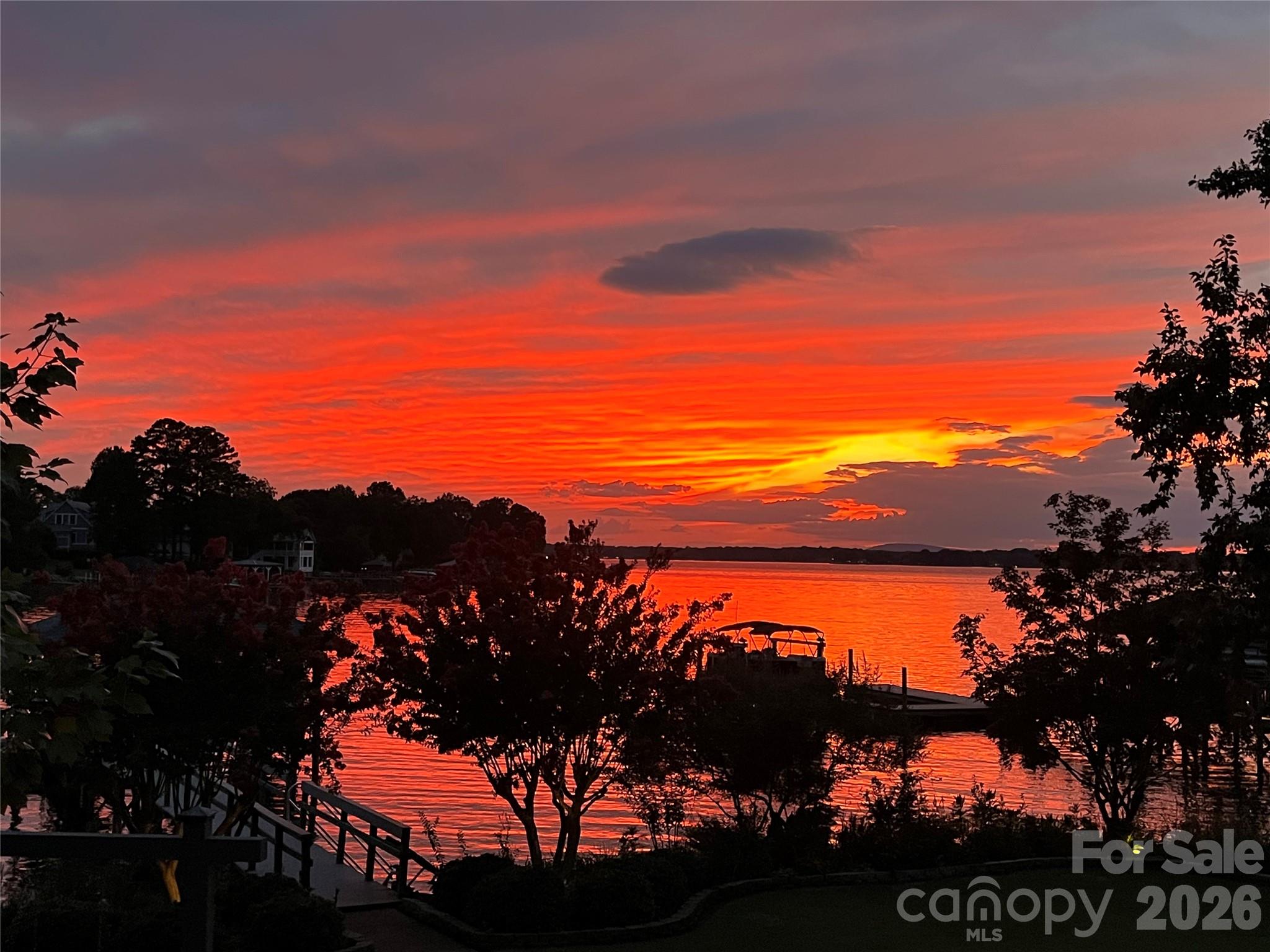 Country Club Shores - Residential