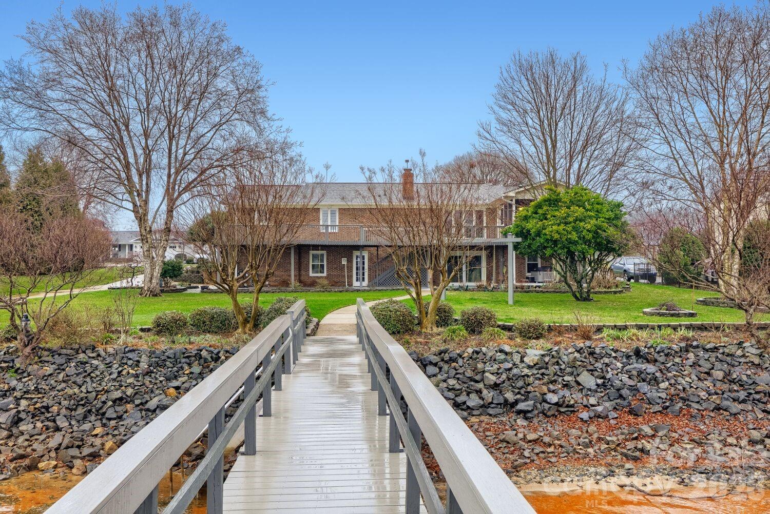 Country Club Shores - Residential