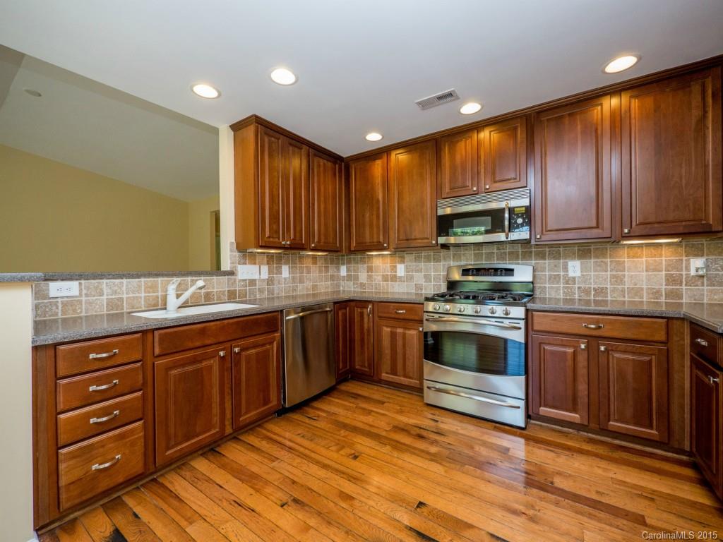 Autumn Cove At Lake Wylie - Residential