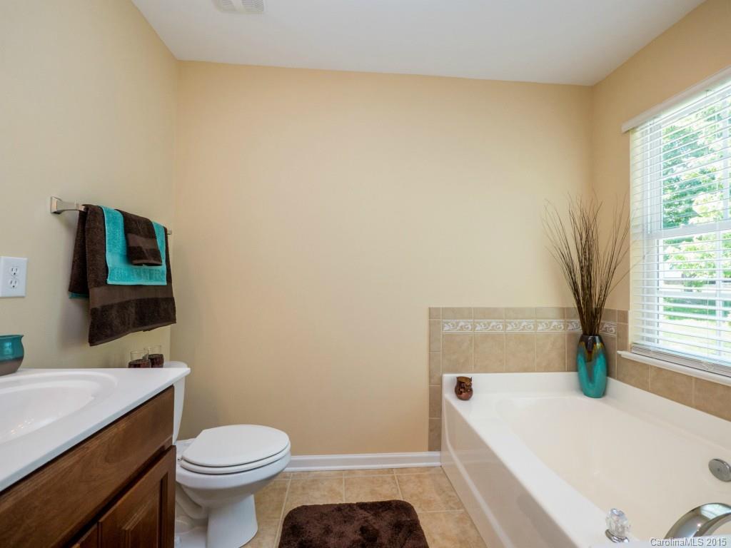 Autumn Cove At Lake Wylie - Residential