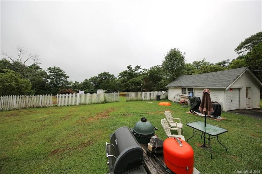 Home is priced to sell. Listing includes tax map numbers 626-04-01-020, -21, 030 and -029 Full Brick home on over an acre with! Zoned NO neighborhood office; can be used for a home or office. Large garage can be used for storage or work shop.