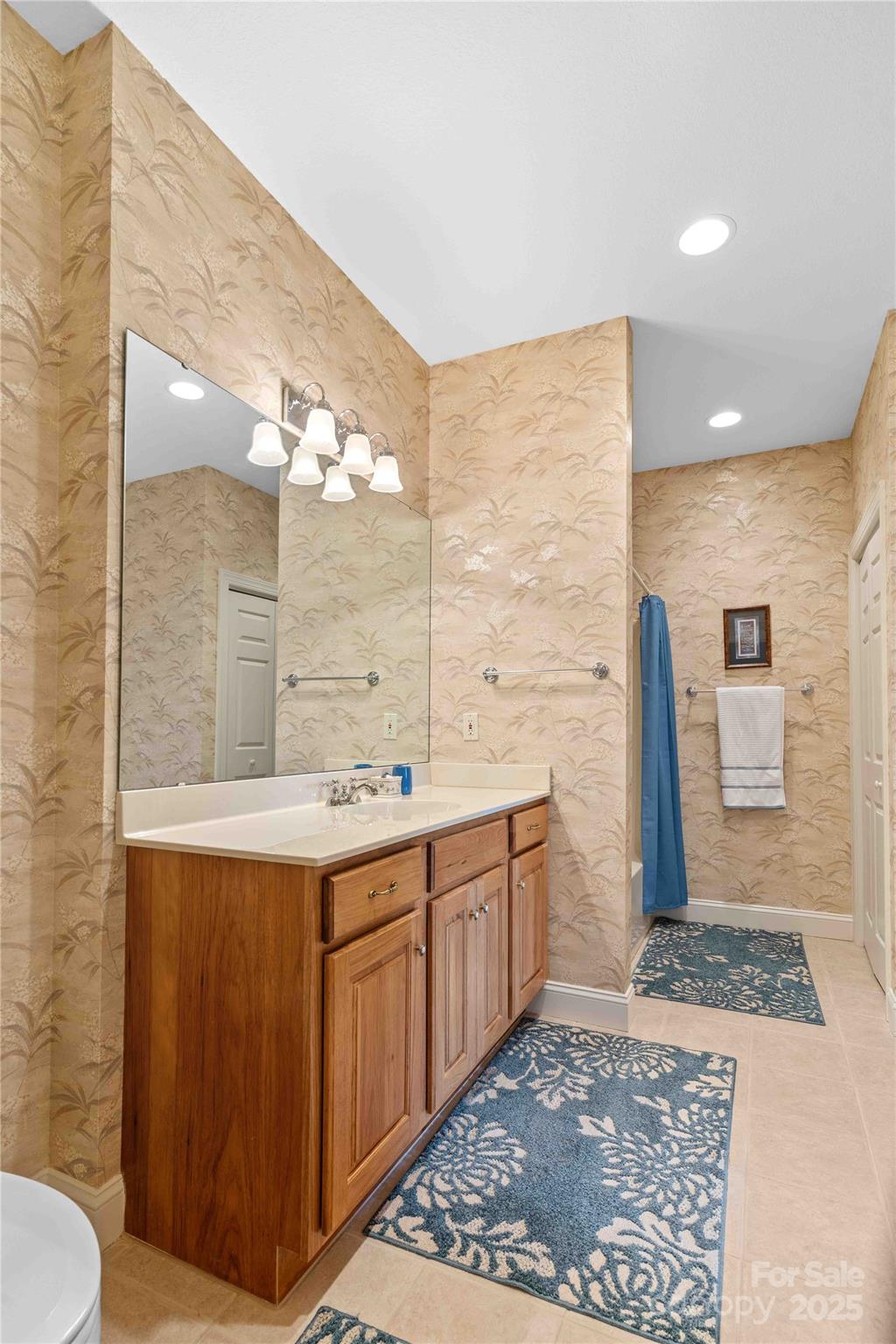 Dunroy On Rutledge - Residential