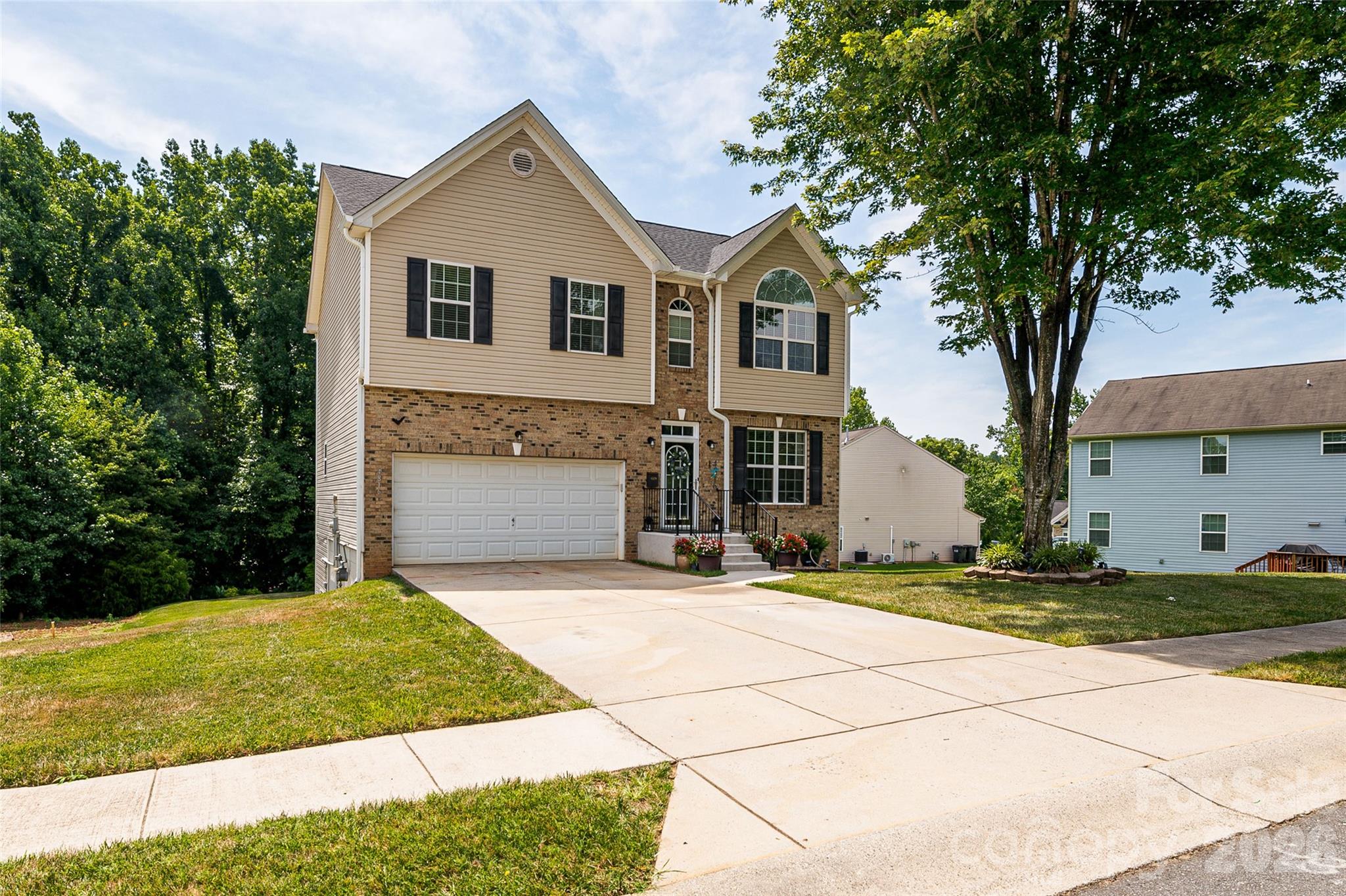 4816 Eagle Creek Drive