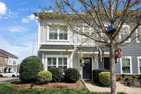 1178 Almerton Drive Denver NC 28037