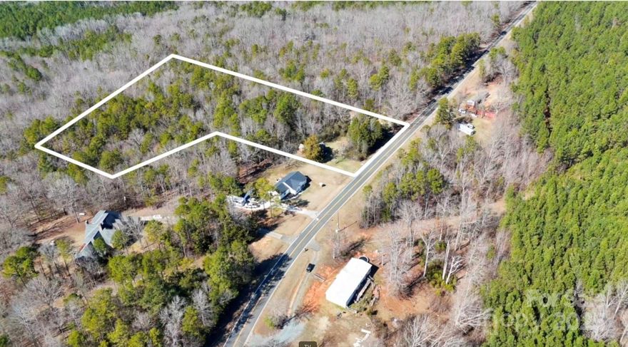 Stunning 3.78 Acres in Catawba, SC – Your Dream Property Awaits!

Explore this expansive 3.78-acre parcel in charming Catawba, South Carolina! Whether you dream of a private retreat, a family home, or a countryside investment, this land is ready for your vision.

Highlights:

Size & Space: Nearly 4 acres offer endless possibilities—build your dream home, cultivate gardens, or start a hobby farm.

Natural Beauty: Enjoy breathtaking scenery with mature trees and native flora, perfect for wildlife enthusiasts and nature lovers alike.