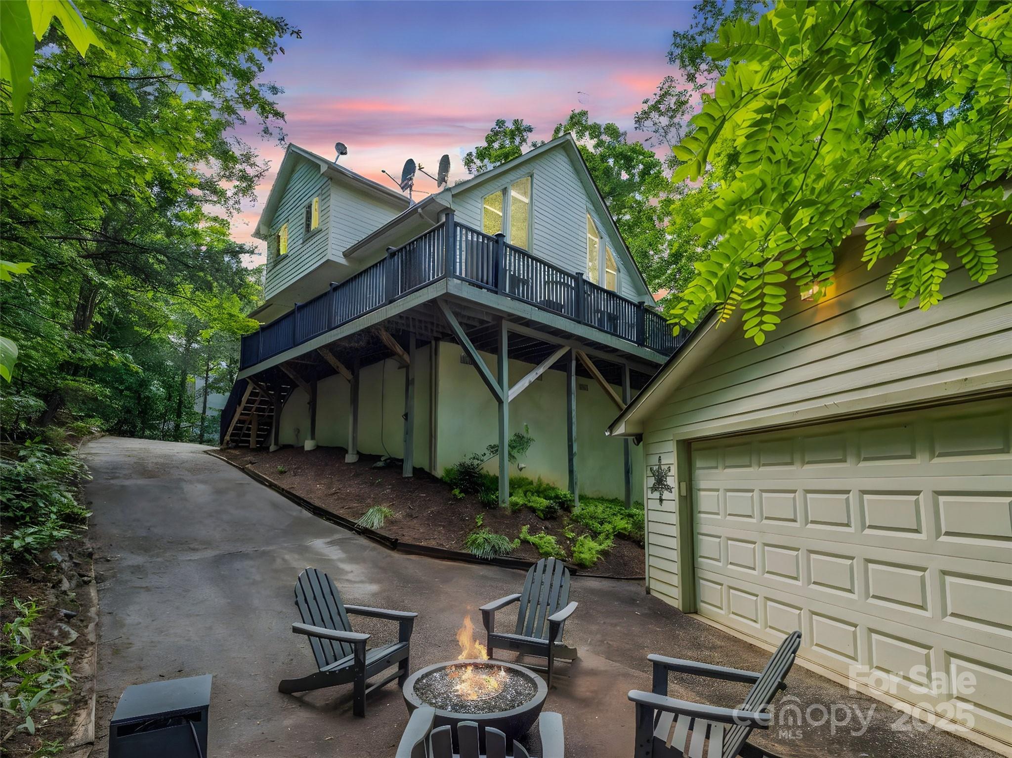 123 Hummingbird Court