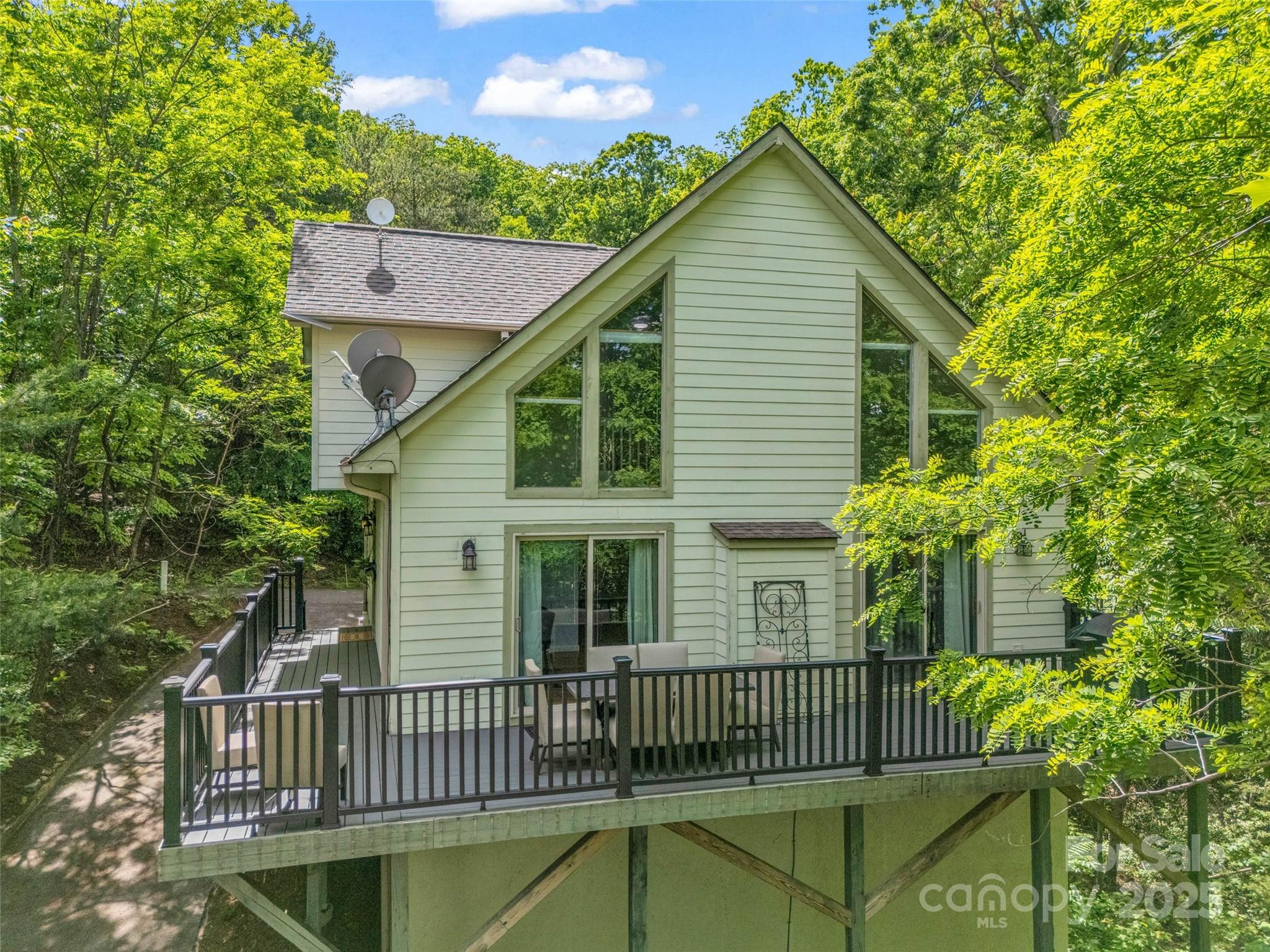123 Hummingbird Court