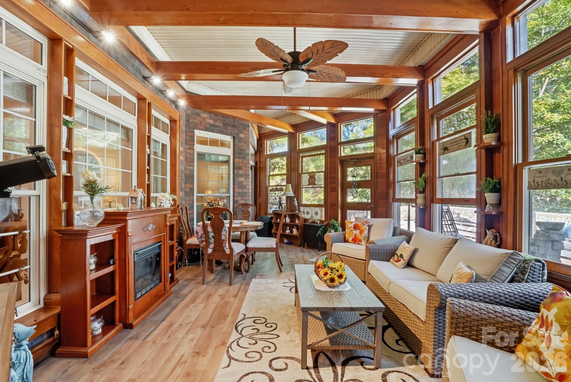 Vanderburg Estates - Residential