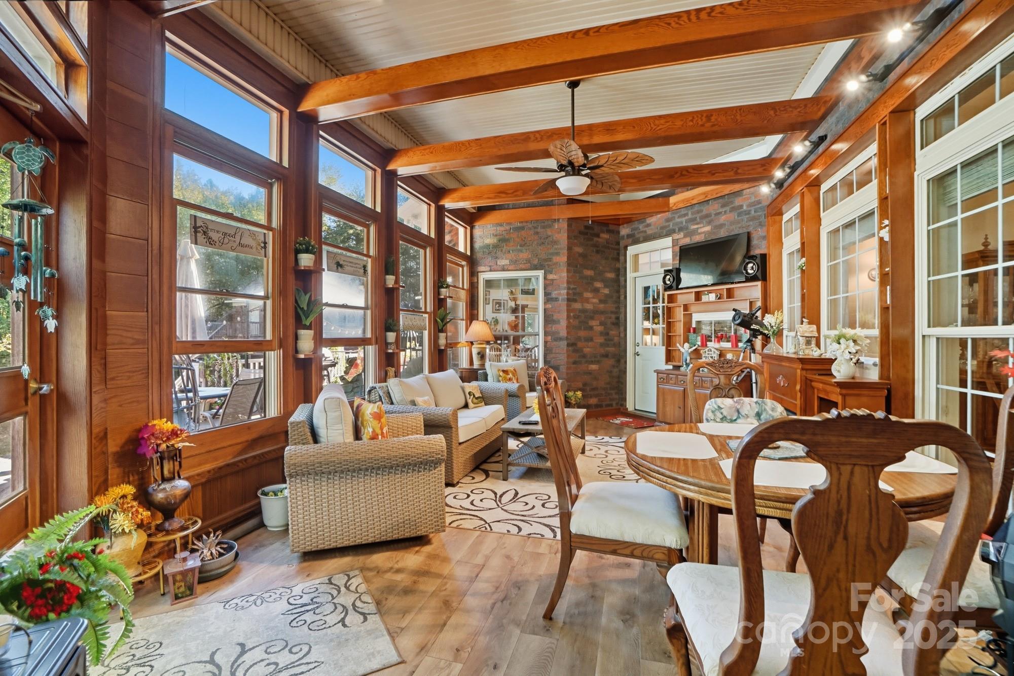 Vanderburg Estates - Residential