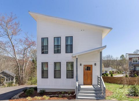 202, 204, 205, 208 Ashby Cottage Lane 3,4,5,6 Woodfin NC 28804