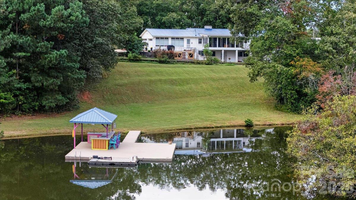 2086 Old Mountain Road