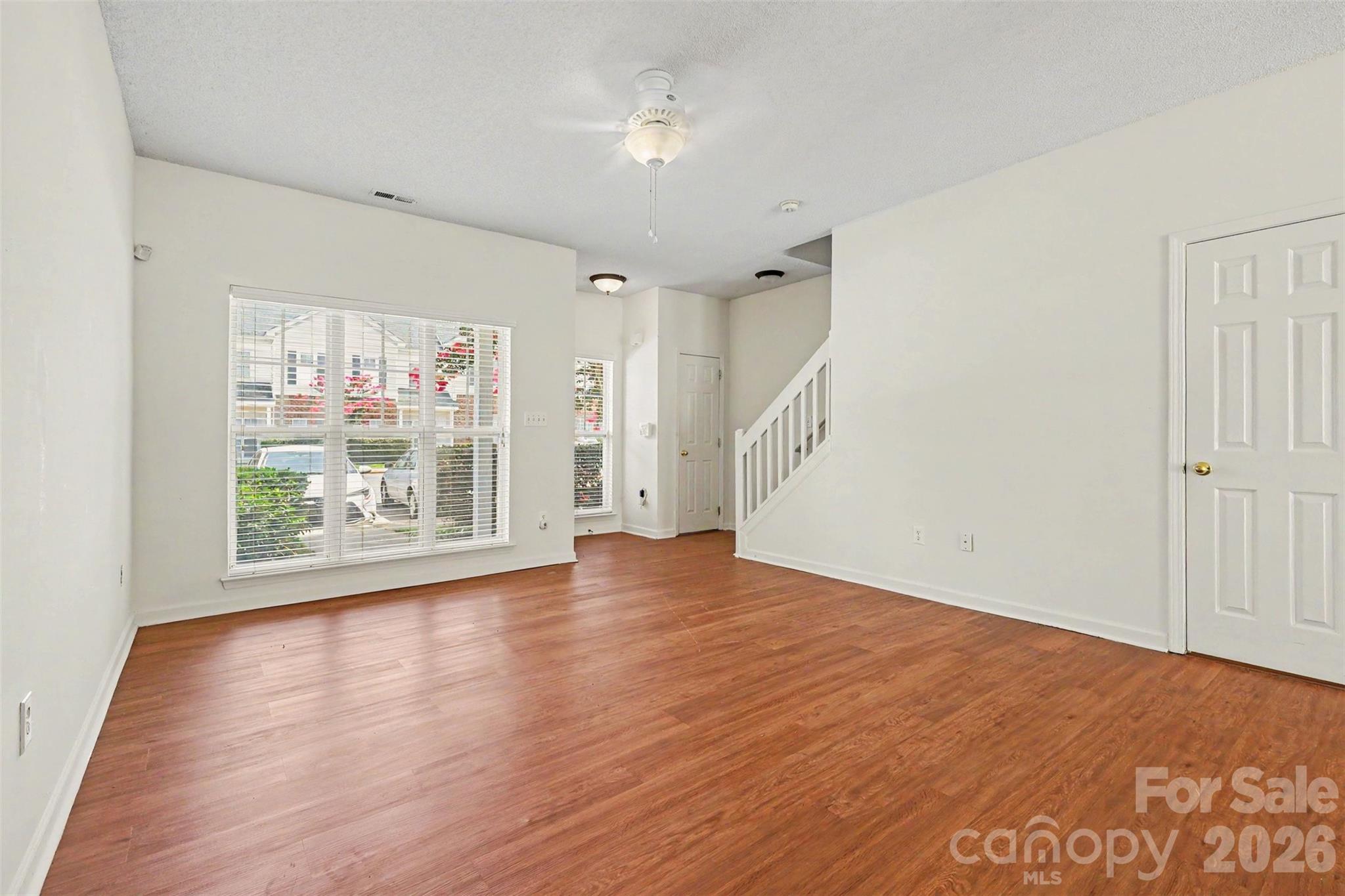 6414 Mallard View Lane