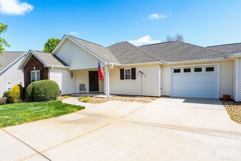 Photo of 102 KESWICK Lane #131, Mooresville, NC 28117 (MLS # 4360970)