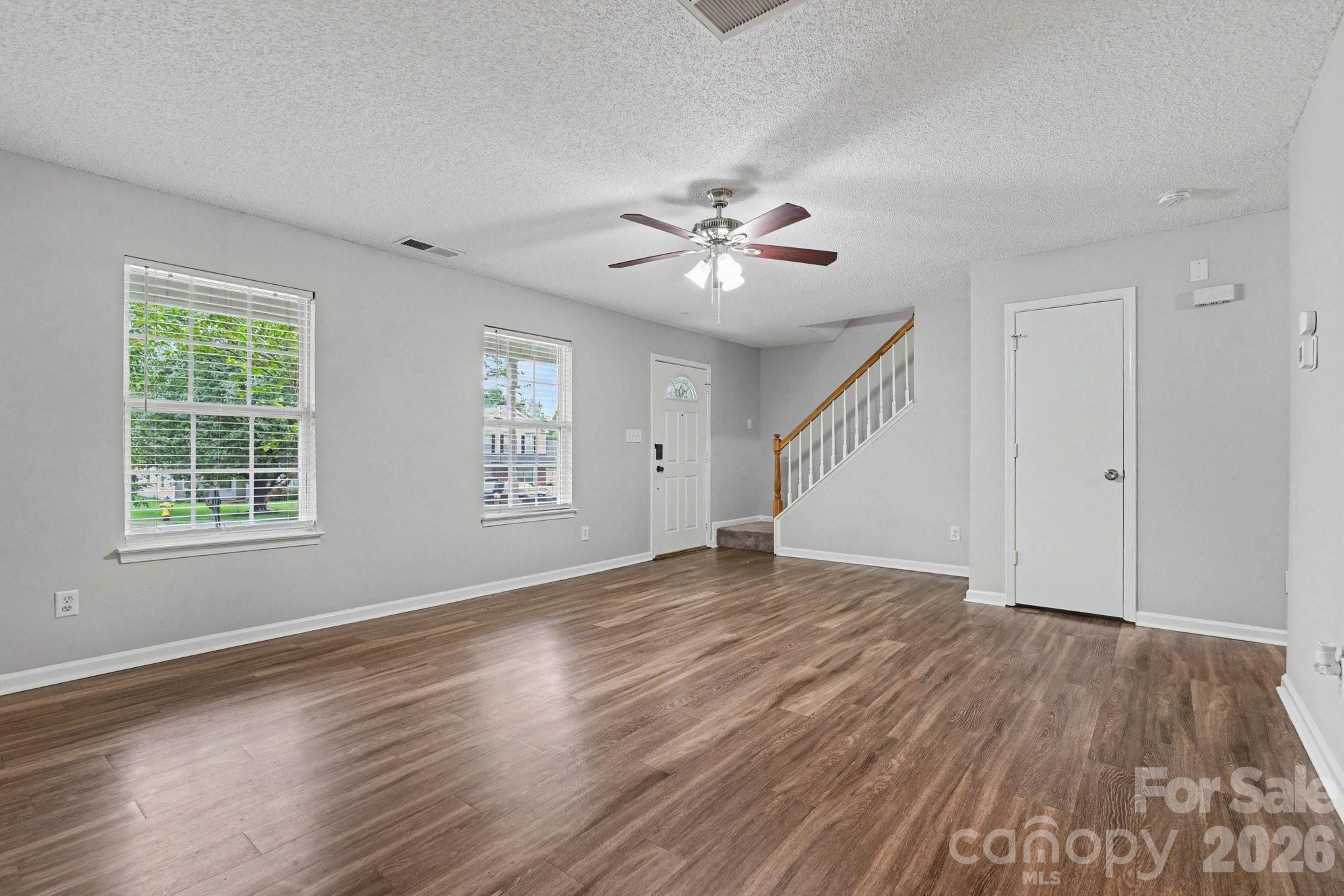 2994 Champion Lane SW