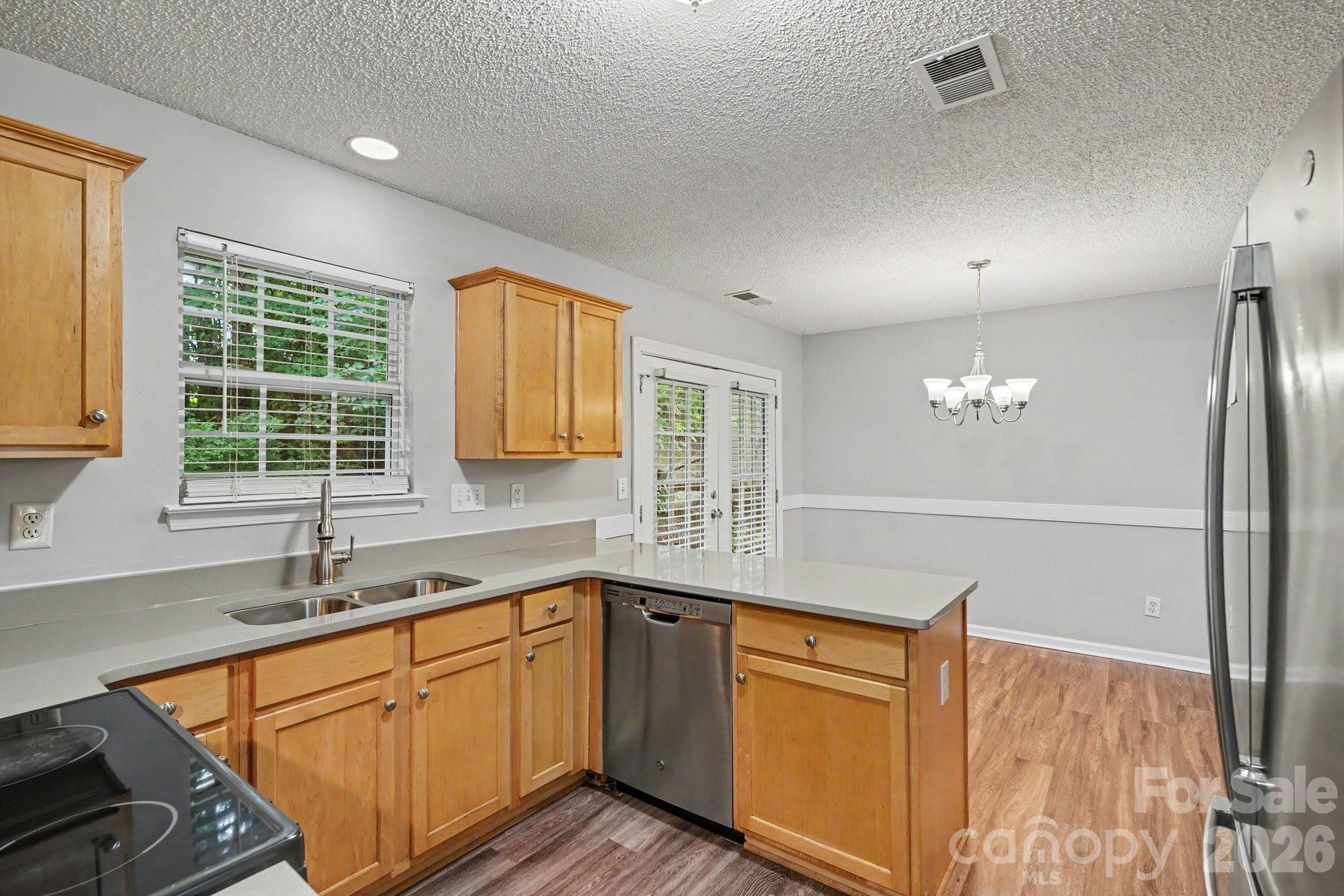 2994 Champion Lane SW
