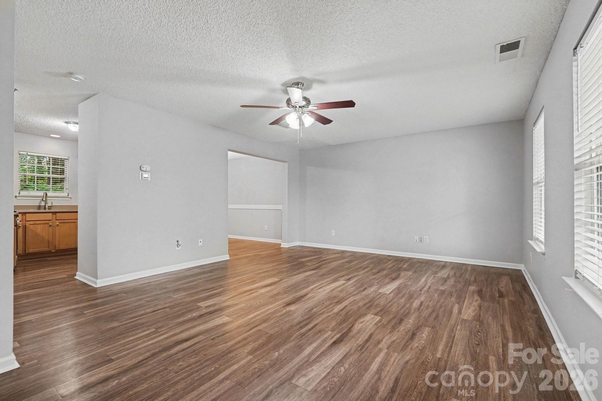 2994 Champion Lane SW