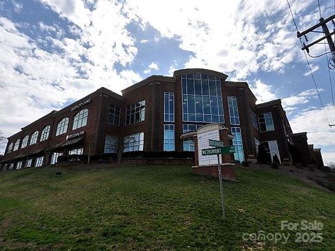 10624 Metromont Parkway 8 Charlotte NC 28269