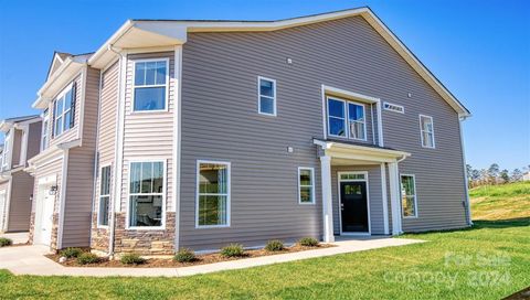 A home in Hendersonville