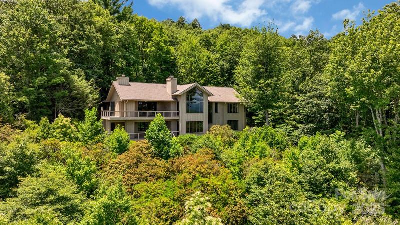 721 Lakeside Drive