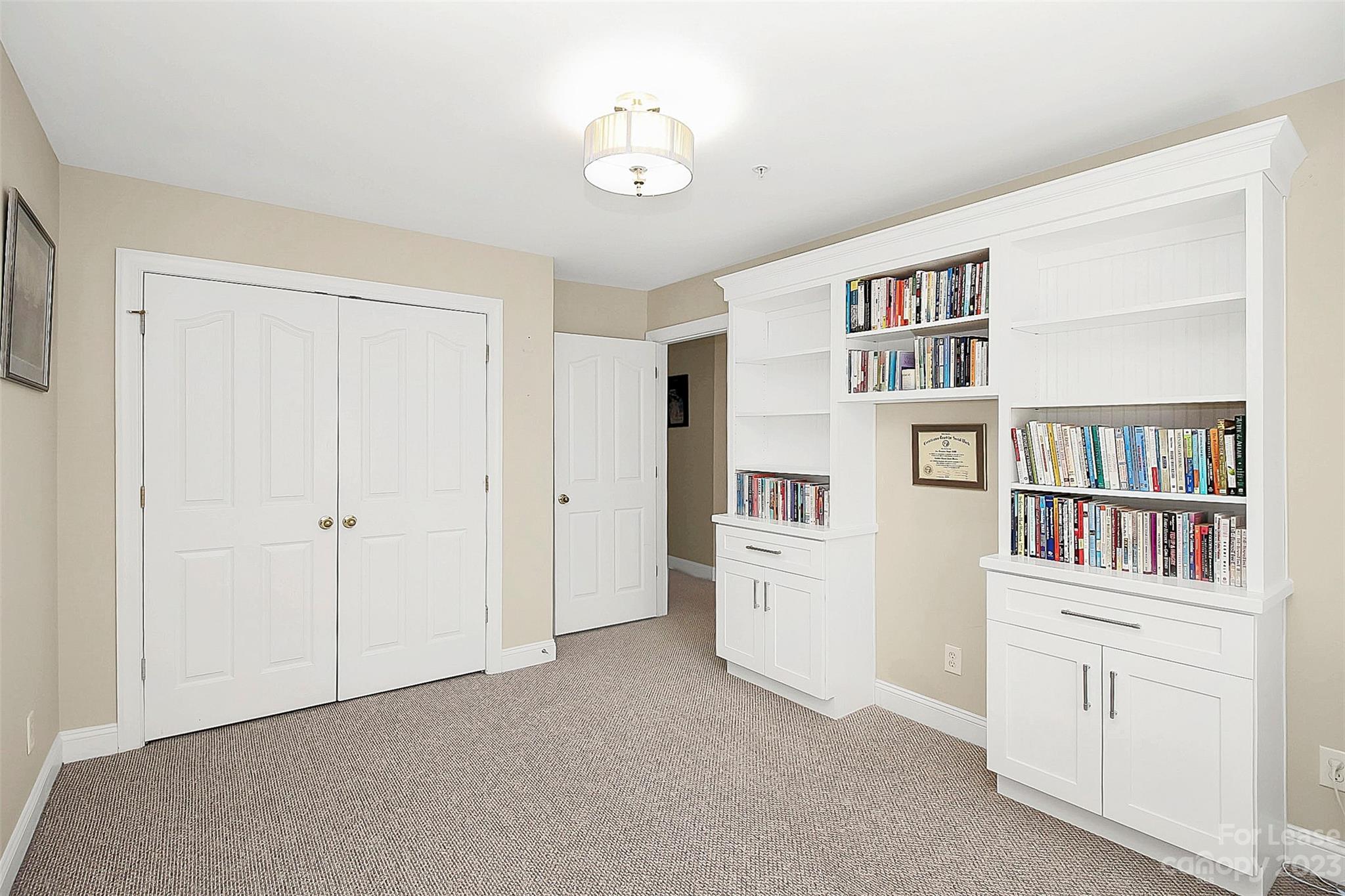 Myers Park - Residential Lease