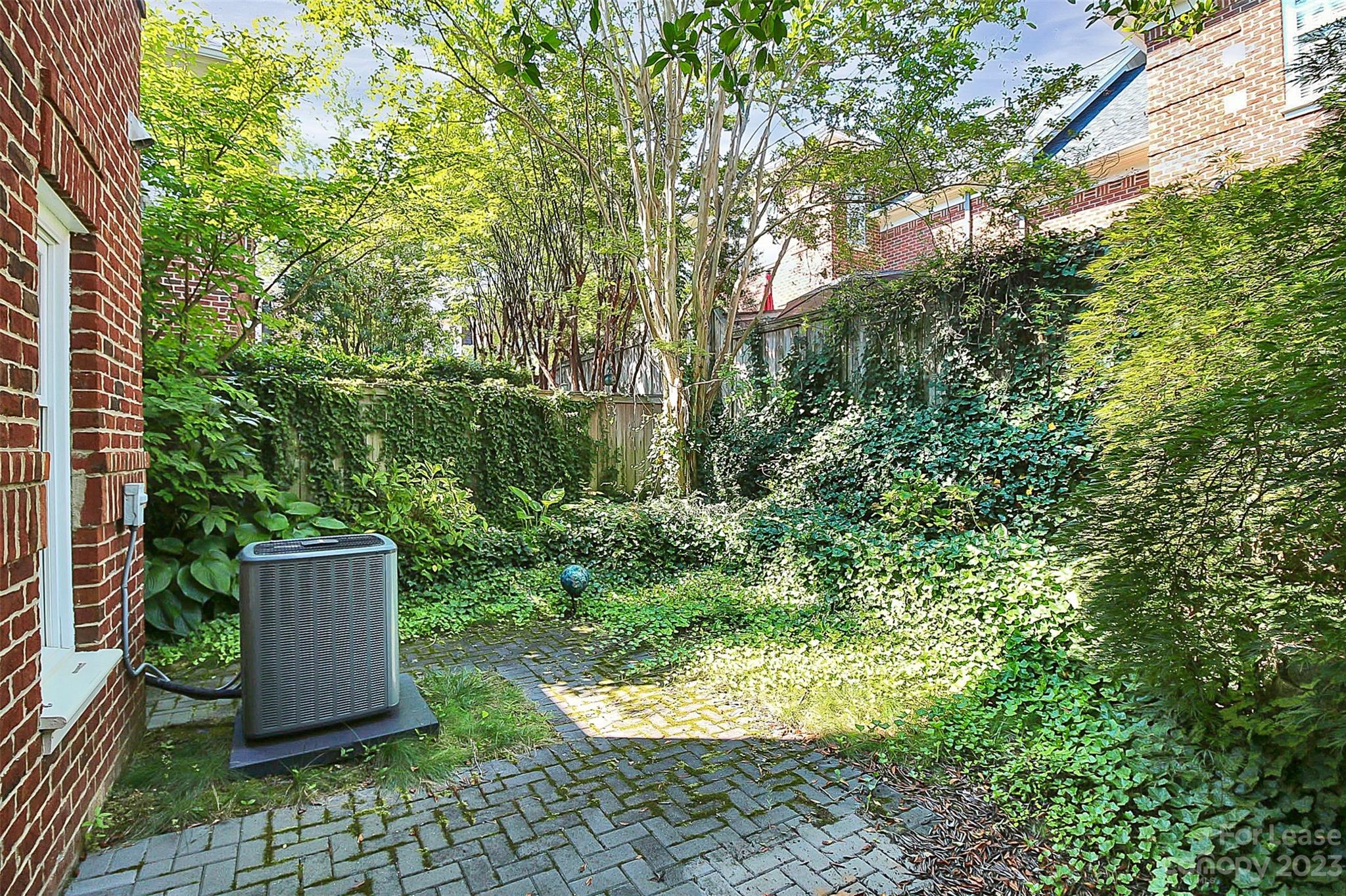 Myers Park - Residential Lease