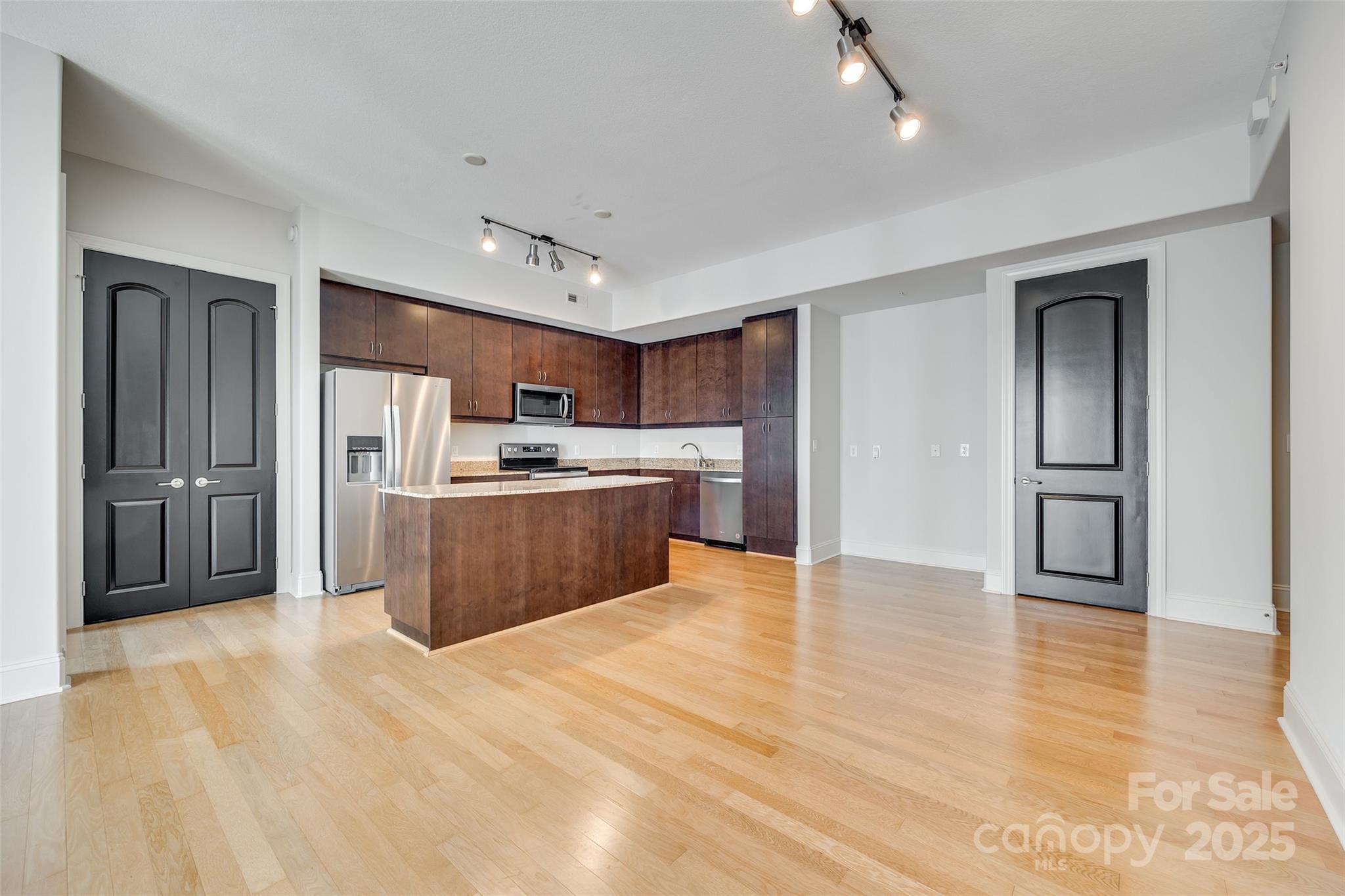 Piedmont Row - Residential